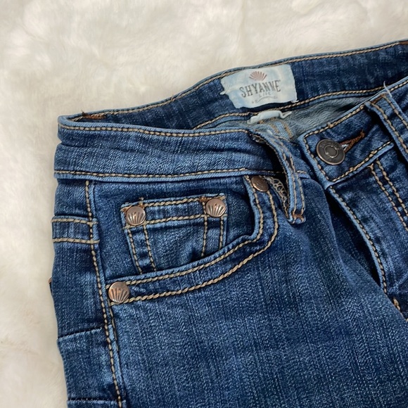 Mid Rise Bootcut Jeans - Picture 3 of 5